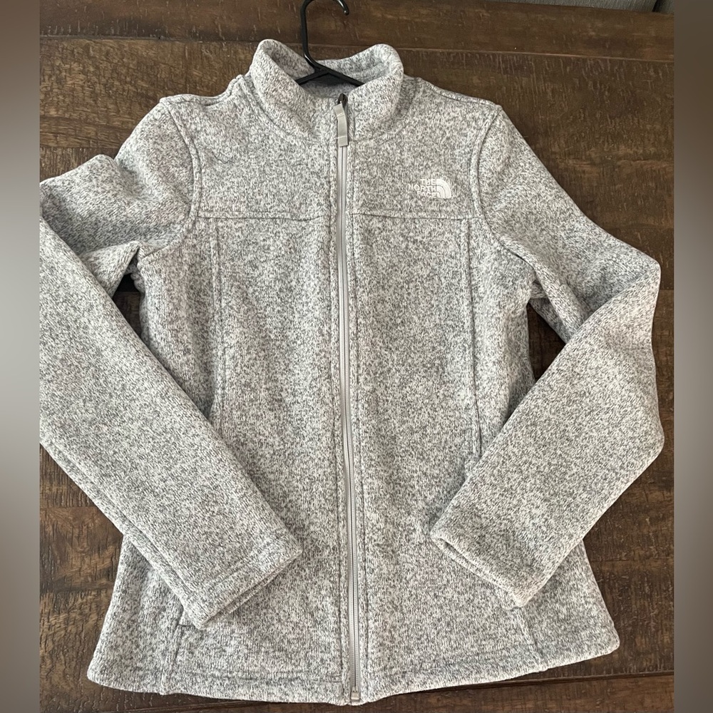 Women’s The North Face zippered sweater heathered grey size Small.